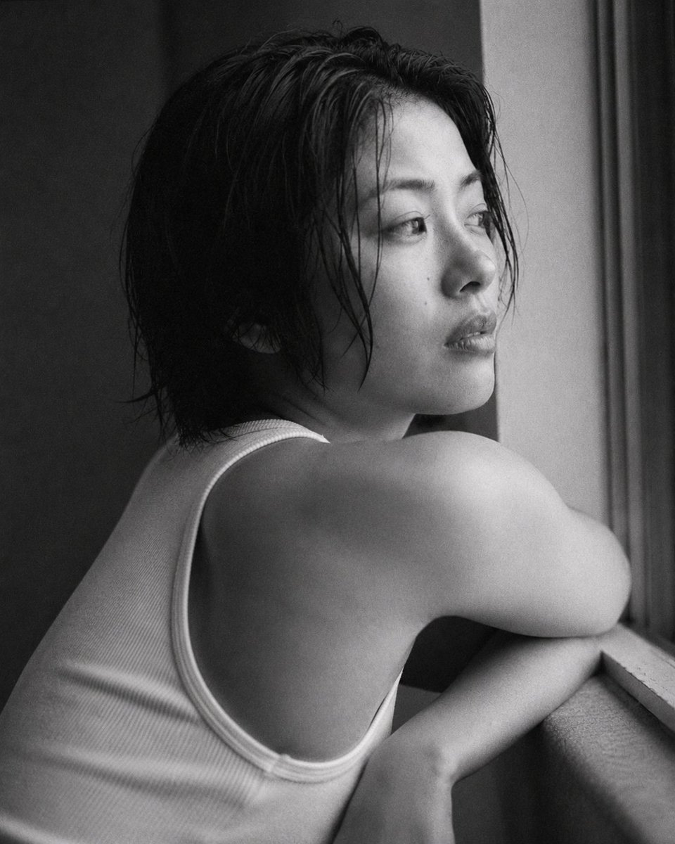 Black and White Japanese Portrait example 4