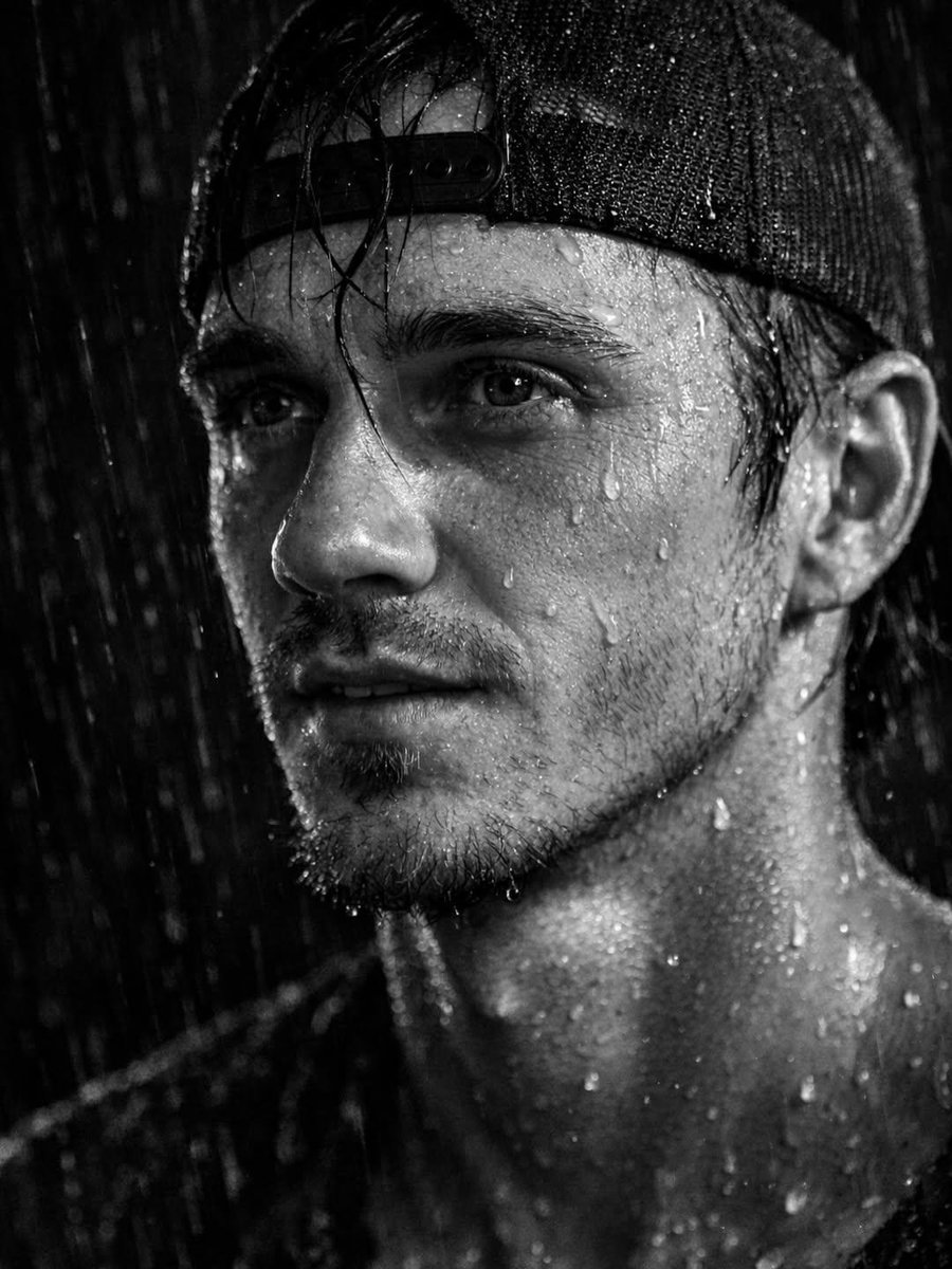 Ultra-Realistic Cinematic Portrait Prompt AI image template preview