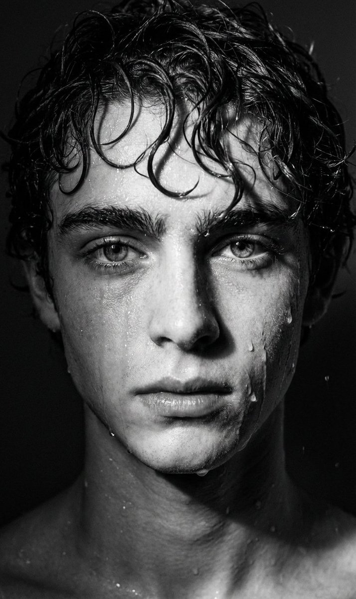 Dramatic Black and White Wet Portrait Prompt AI image template preview