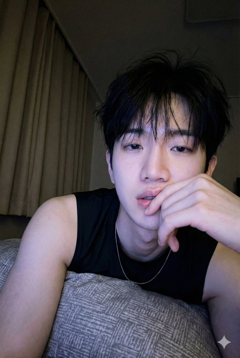 Low-Light Bedroom Selfie Prompt for Nano Banana/Gemini Pro AI image template preview