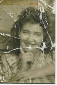 Old Photo Restoration Prompt for Professional DSLR Quality AI image template preview