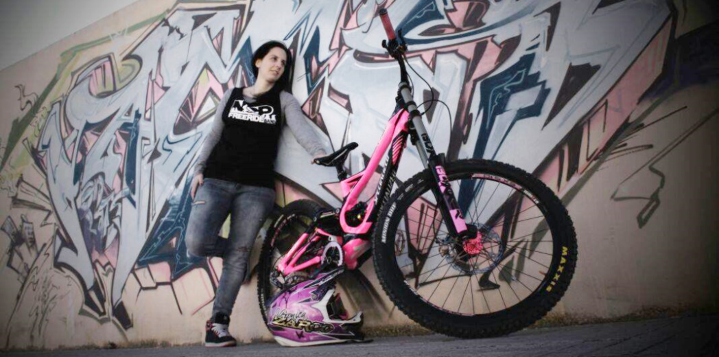 El sueño de Vero: llegar a ser mecánica de un equipo ciclista