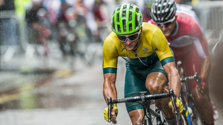 Salir en bici en un día de lluvia. Todo lo que debes tener en cuenta