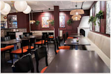 Restauranglokal på Lönsam Restaurang Tumba, Tumba – bild 2