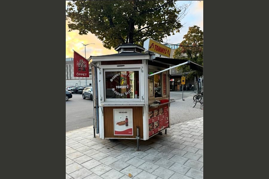 Restauranglokal på Korvkiosk / Farsta Centrum, Stockholm