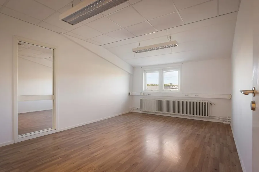 Industrilokal på Västbergavägen 24, HÄGERSTEN – bild 9