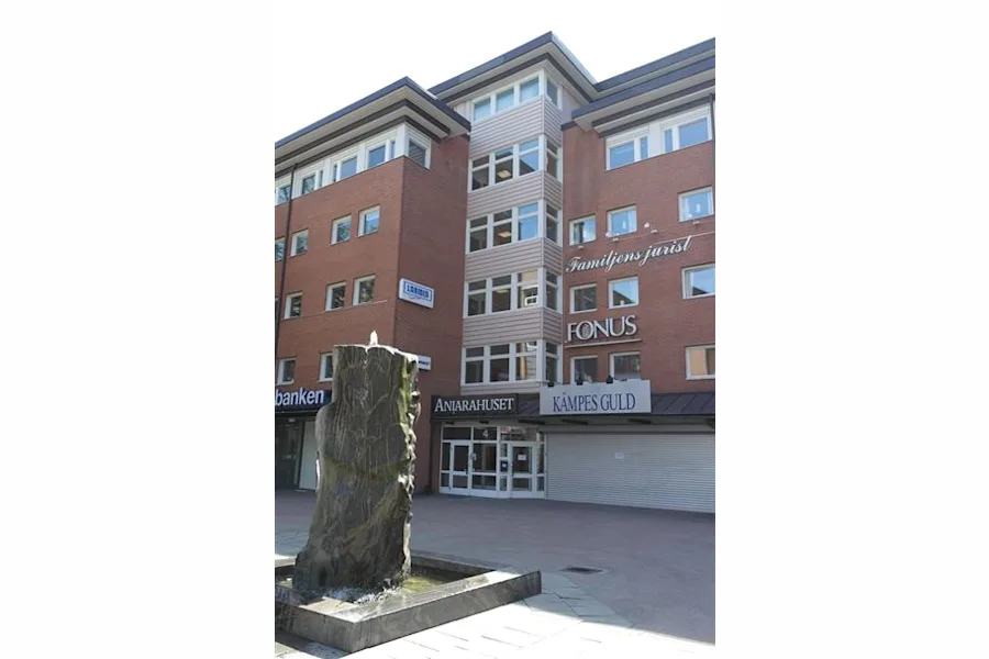 Butikslokal på Aniaraplatsen 4-6, Sollentuna – bild 2