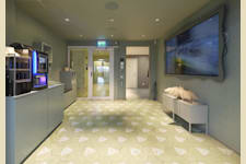 Rådmansgatan 16 - Yta med stor skärm och kaffemaskiner.