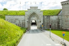 Fortifikationsgatan 8 - Välkommen till Karlsborgs fästning