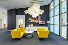 Linnégatan 89 B - Loungehörna intill stora fönster på Linnégatan 89 B.e