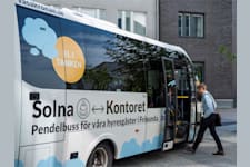 Gustav III:s Boulevard 50A, 2 tr - Vasakronans shuttle buss, trafikerar Frösunda - Solna Station