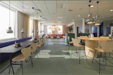 Pildammsvägen 6 B - Öppen kontorsdel med plats för flera arbetsgrupper.