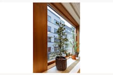 Jakobsbergsgatan 16 - Stora vackra fönster