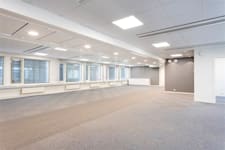 Greta Garbos väg 13 - Kontorsyta