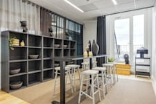 Lilla Bommen 1-2 - Konferensrum för 8-10 personer med utgång till terrass.