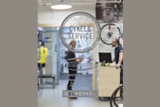 Mäster Samuelsgatan 56 Klara Zenit - Cykelservice i fastigheten