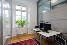 Linnégatan 87 A - Kontorsrum för två med fint ljusinsläpp och glassvägg.