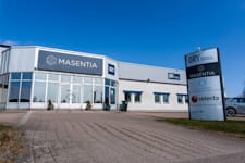 Västbovägen 56 A - Bokbindaren 20 - Framsida entre med skylt