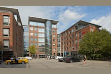 Råsundavägen 4 - 4.10 Solna Port main entrance - view from Råsundavägen