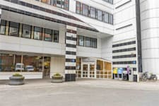 Hästholmsvägen 28 - Till 422.3