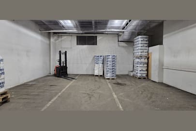 Lagerlokal på Hallonbergsplan 5-7, Sundbyberg