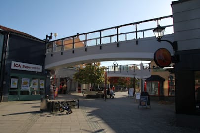 Butikslokal på Bro Centrum 27-29, Bro