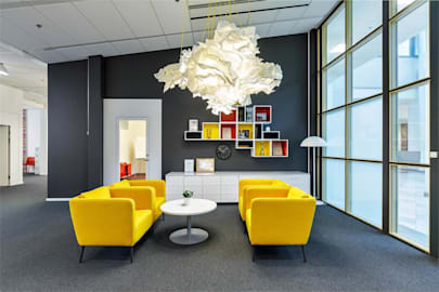 Linnégatan 89 B - Loungehörna intill stora fönster på Linnégatan 89 B.e