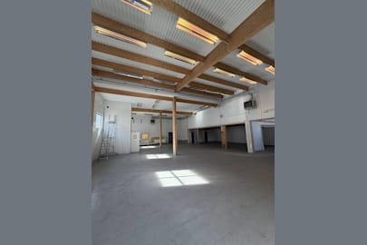 Industrilokal på Hållnäsgatan 11, Uppsala