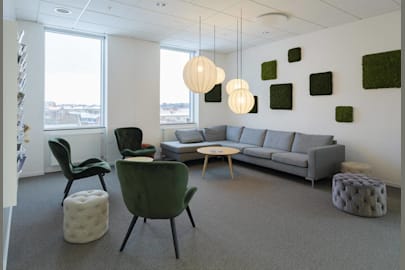 Pildammsvägen/S:t Johannesgatan - Loungeyta för paus, avstämningar eller en kaffe med kollegor.