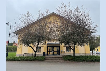 Södra Trängallén 2A - Huvudentrén