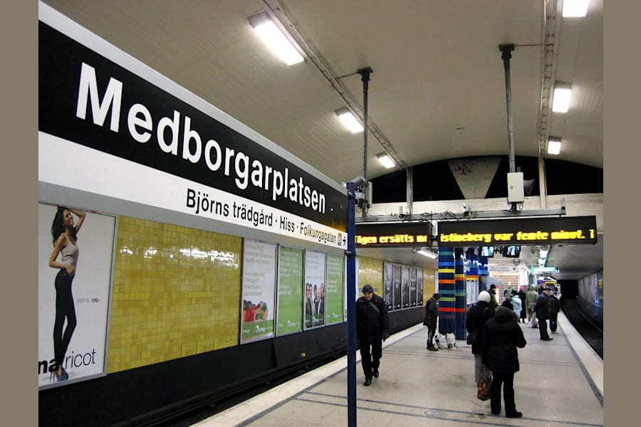 Östgötagatan 12 - Tunnelbana Medborgarplatsen 7