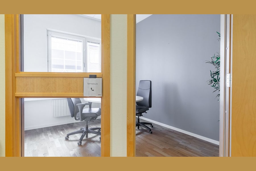 Elbegatan 5 - Z3M6Ly95dGEtc3RvcmFnZS9maWxlX3VwbG9hZHMvaW1hZ2Uvc2VydmljZWRfb2ZmaWNlX2xvY2F0aW9uLzIwMjItMTEtMDcvbmFtbmxvJUNDJTg4c3QtMTMuanBn