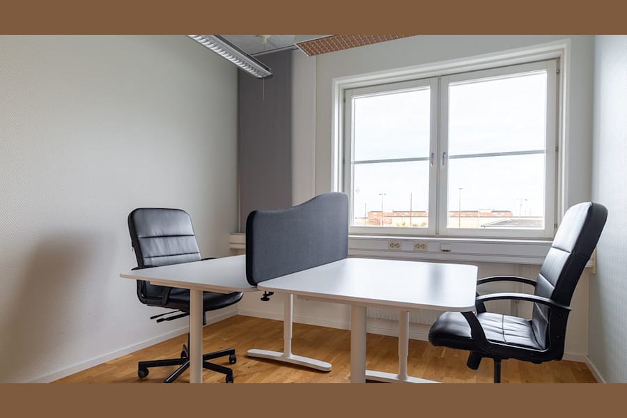 Elbegatan 5 - Z3M6Ly95dGEtc3RvcmFnZS9maWxlX3VwbG9hZHMvaW1hZ2Uvc2VydmljZWRfb2ZmaWNlX2xvY2F0aW9uLzIwMjItMTEtMDcvbmFtbmxvJUNDJTg4c3QtMy5qcGc=