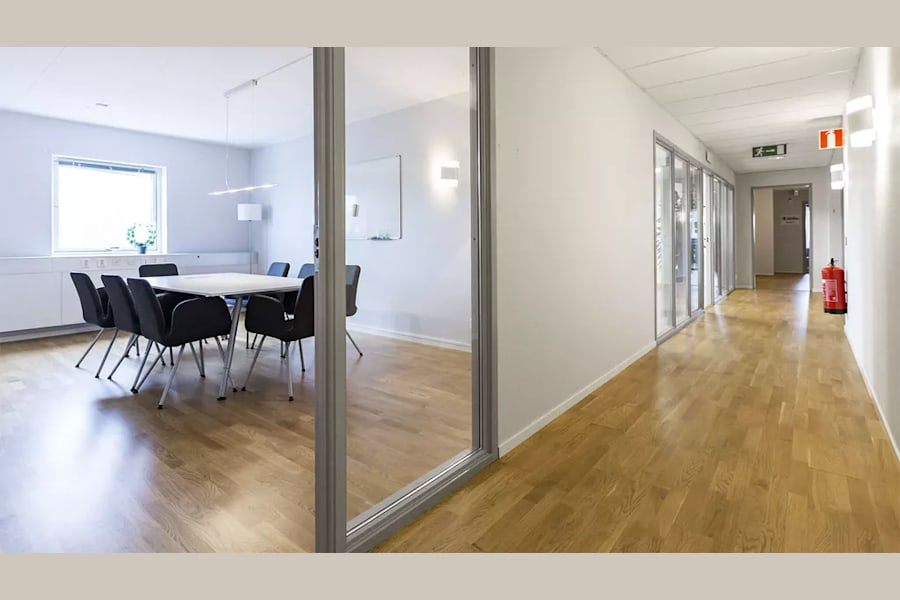 Blockgatan 8 - _mg_0611_liten-68711resize19201080crop0019201080autoorientbackground23ffffffquality60stripextensionjpgid122