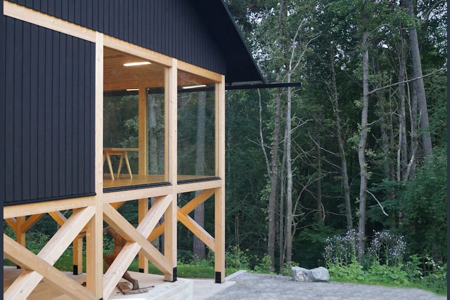 Björnnäsbacken 15 - A_B_A_Outdoor_Office_Extra_1_outdoorpicture_corner_ABA_2880px (1).jpg