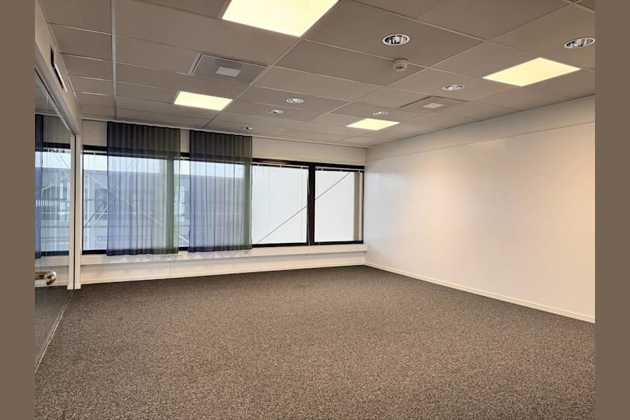 Sisjövägen 45 - Det andra stora mötesrummet