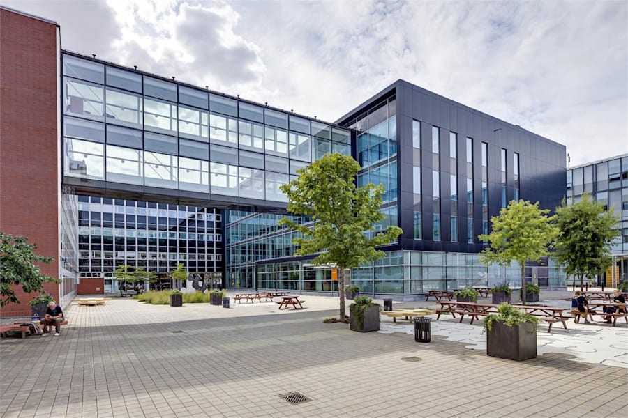 Valhallavägen 193-199 - image - 1