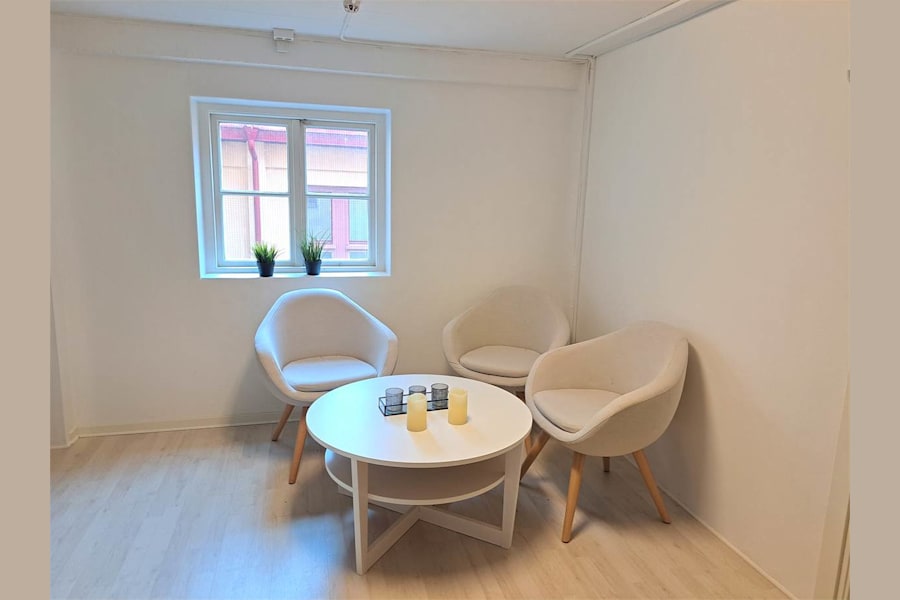 Tellusborgsvägen 67 - Stor möblerbar hall