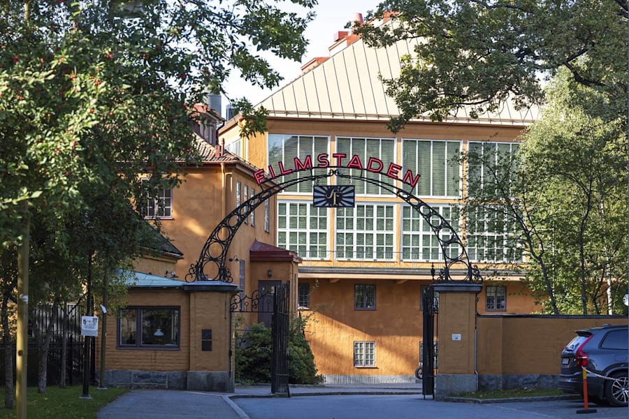 Greta Garbos väg 13 - Extrör