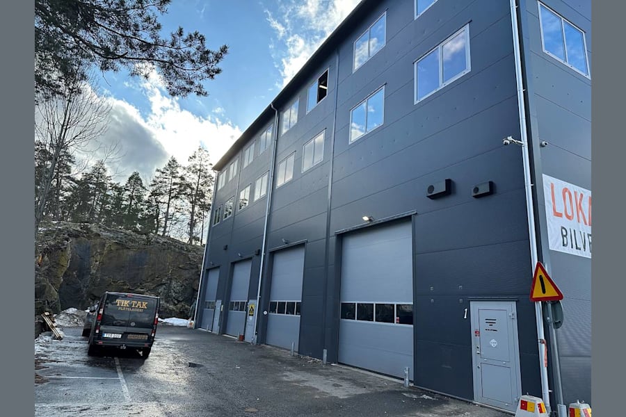 Skyttbrinksvägen 42 - Industriportar