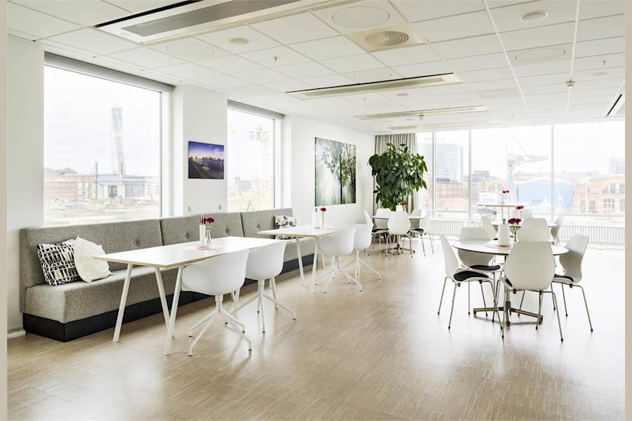 Styrmansgatan 2 / Bassängkajen 12 - image - 1