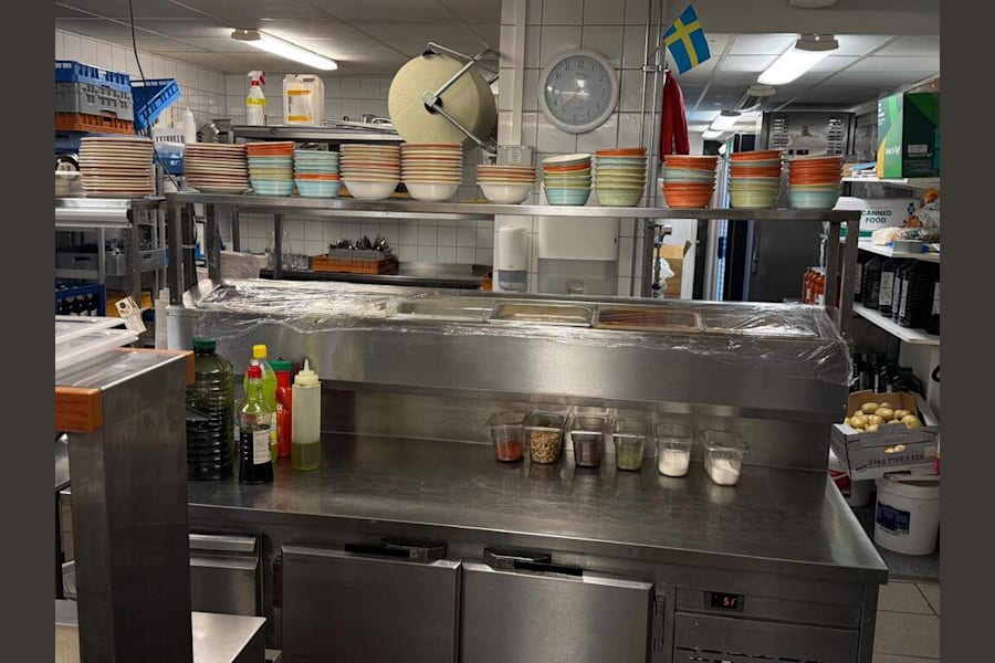 Libanesisk Restaurang - PHOTO-2026-02-06-22-06-51 6