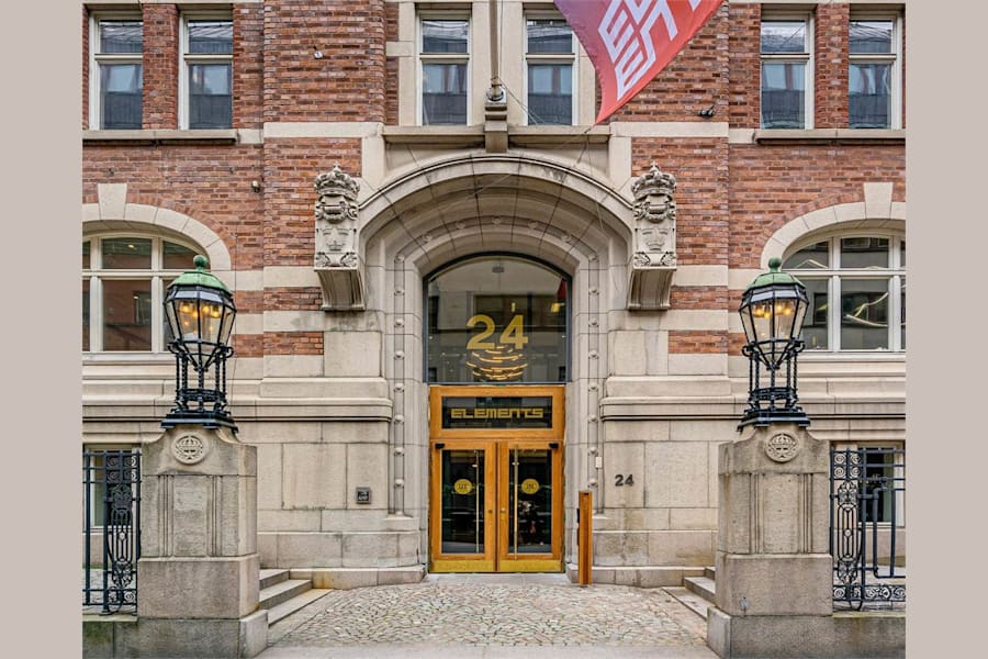 Jakobsbergsgatan 24 - Fastighet