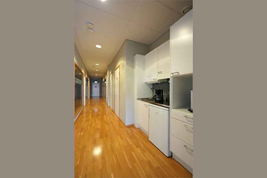 Kontorslokal på Svarvarvägen 30, Skogås – bild 3