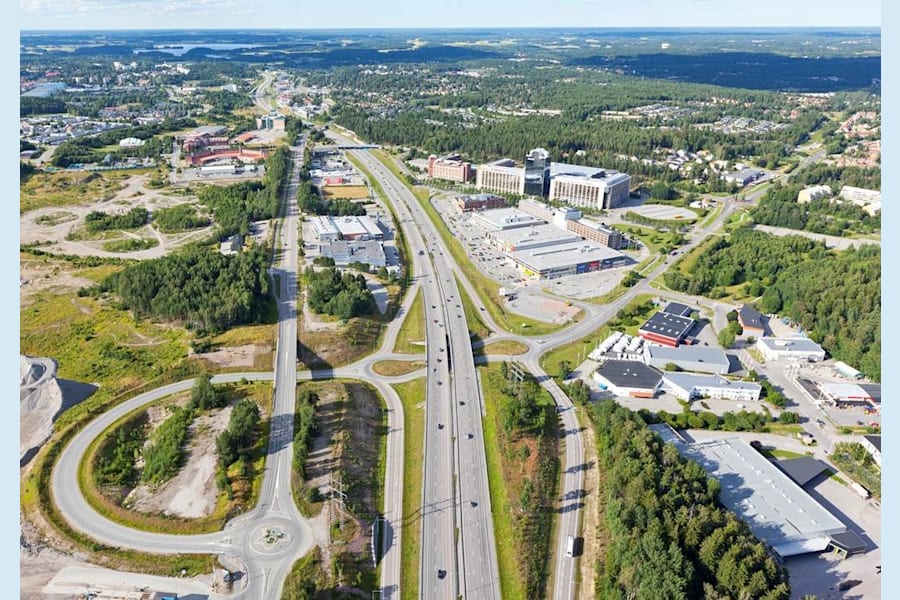 Kanalvägen 10 - Park Side, flygfoto, med bästa skyltläge invid E4:an