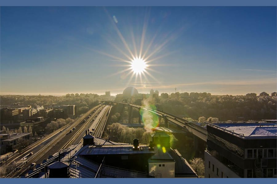 Ringvägen 100 - Utsikt mot Globen från ett av fastighetens mötesrum