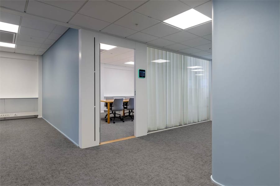 Solna strandväg 80, 3 tr - Korridor med mötesrum