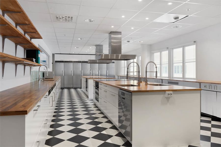 Kontorslokal på Stormbyvägen 2-4, Spånga