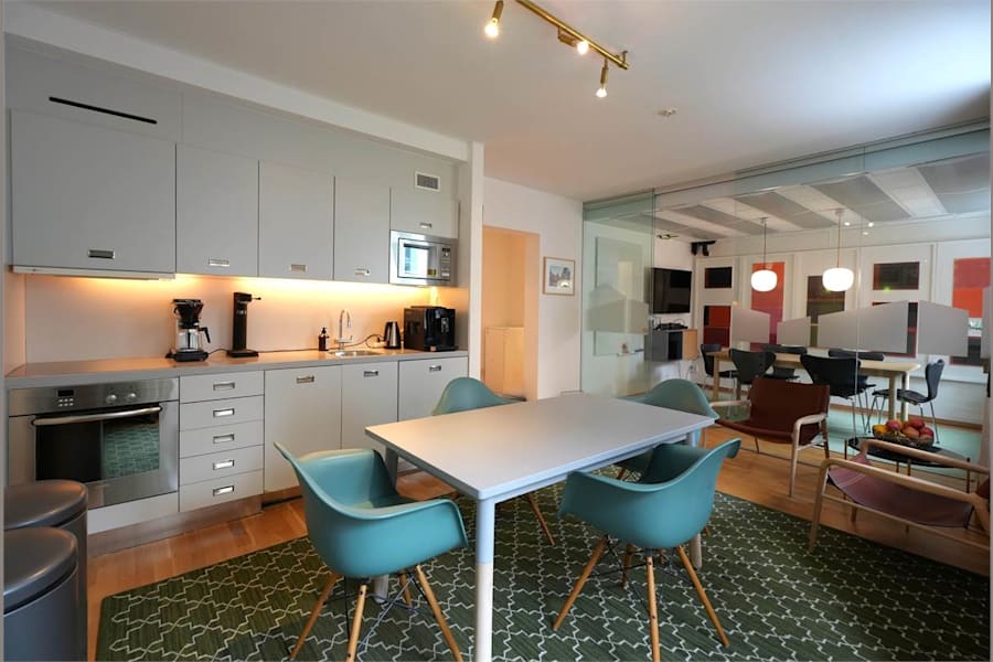 Grev Turegatan 26 - Kök med plats för matbord