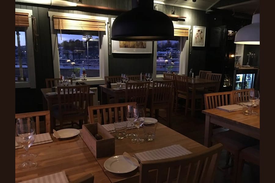 Hamngatan 2 - 20191130_143922886_iOS